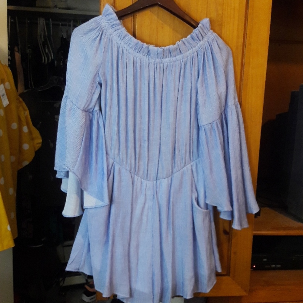 Romper never worn!